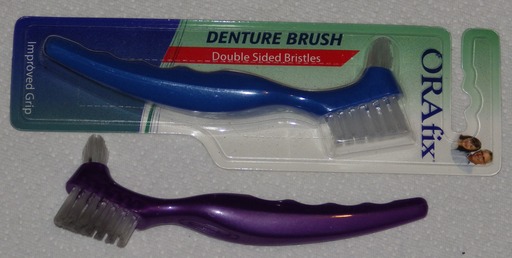 image link-to-2013-01-15-0174-denture-brushes-sf0.jpg