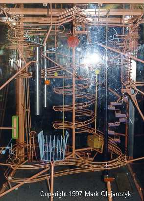 Rhoads sculpture at St. Louis, MO, Children's Hospital - view 1